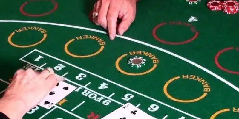 Để chơi gấp thếp trong baccarat, người chơi cần hiểu luật chơi gấp thếp baccarat và cách đặt cược